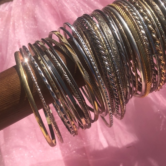 Bangles/bracelets - Picture 3 of 5